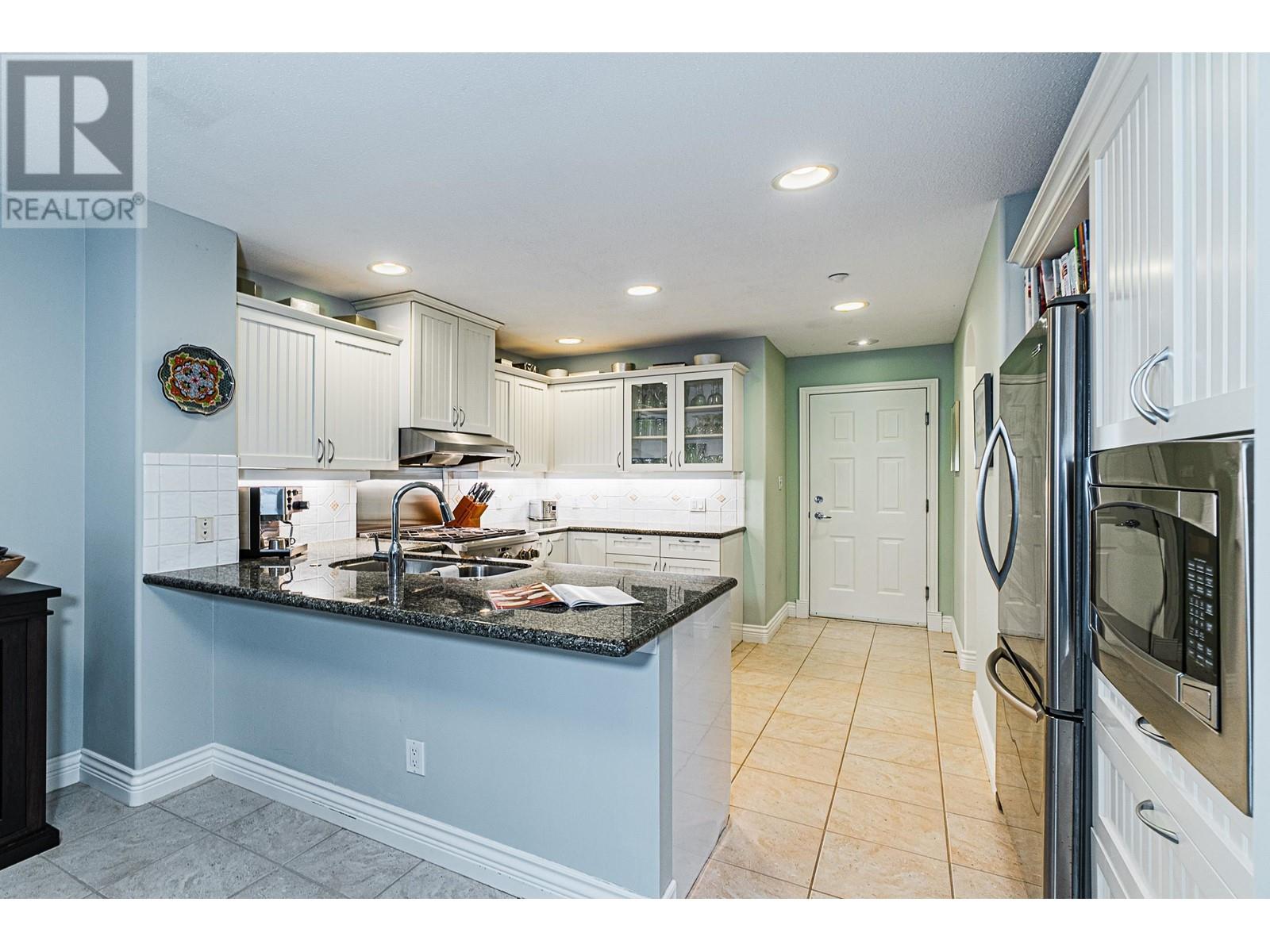16 BEACH DRIVE, Furry Creek real estate listing R2961956