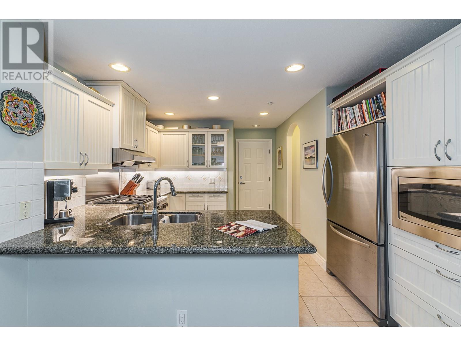 16 BEACH DRIVE, Furry Creek real estate listing R2961956