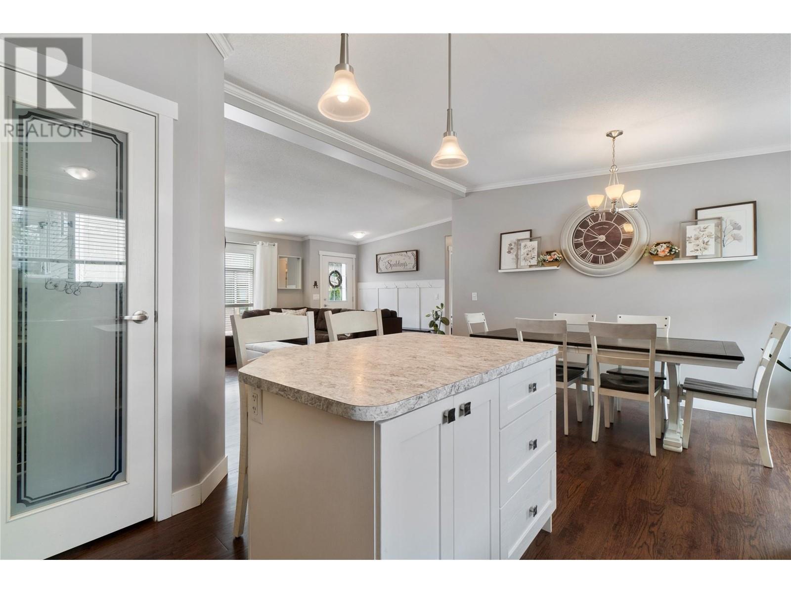  5441 73 Avenue Northeast, Salmon Arm