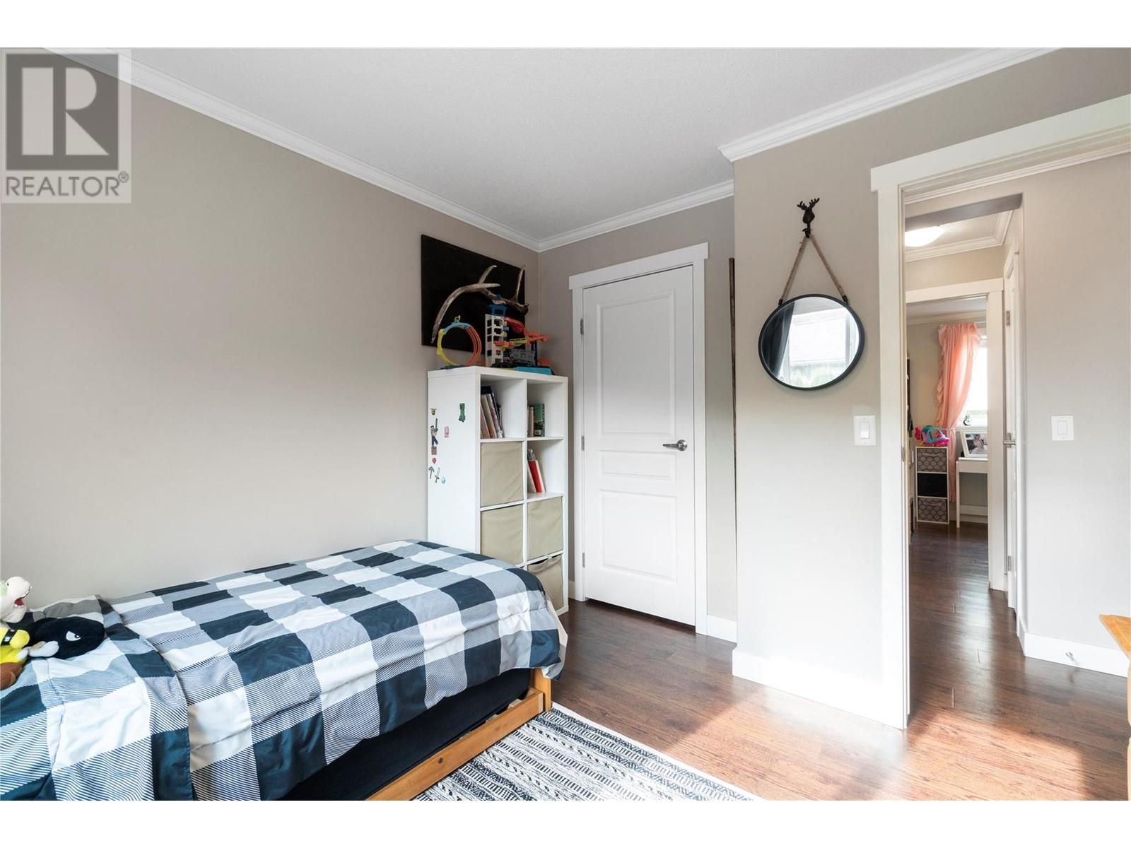  5441 73 Avenue Northeast, Salmon Arm