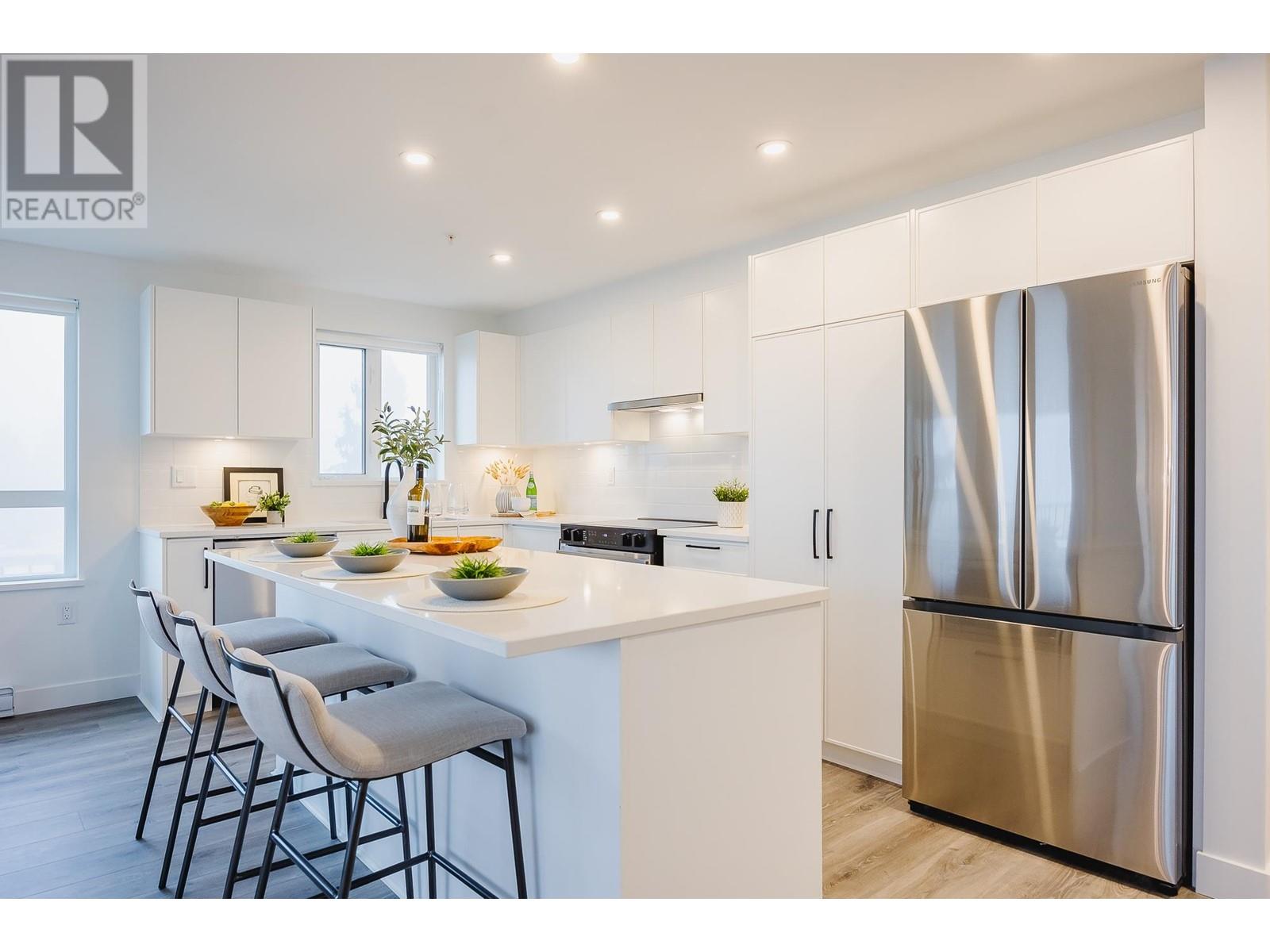 307 22575 BROWN AVENUE, Maple Ridge