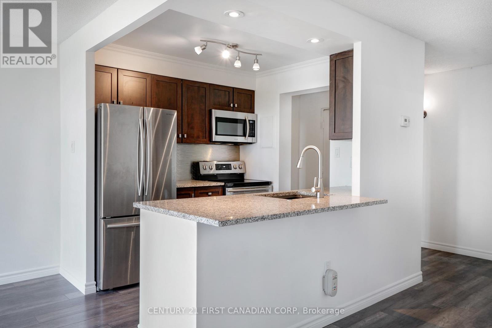 Photo 14 of 402 363 Colborne Street, London East ON