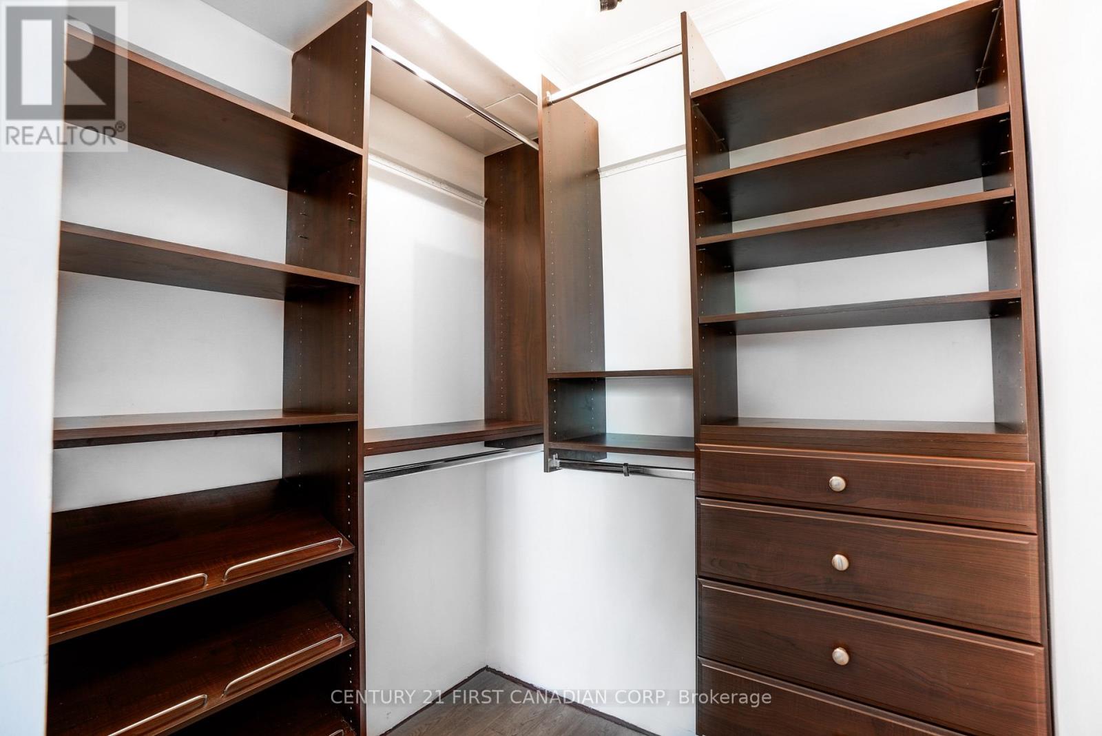 Photo 22 of 402 363 Colborne Street, London East ON
