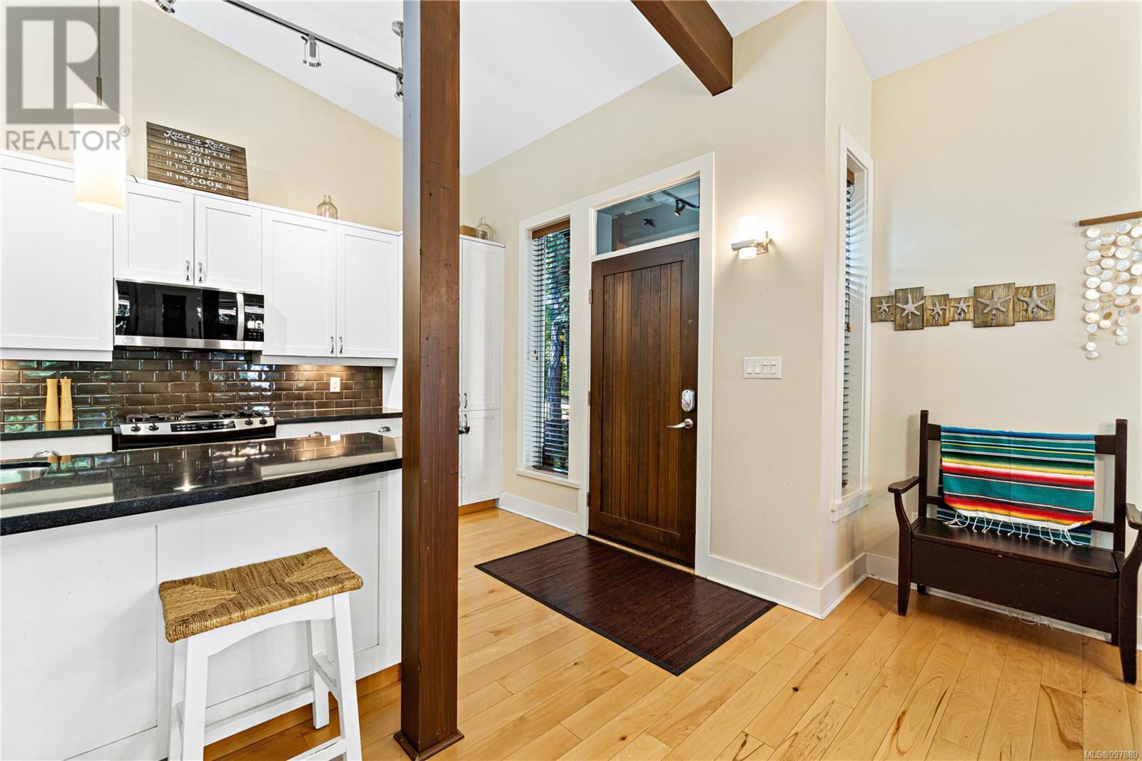66 1059 Tanglewood Pl, Parksville real estate listing 997889