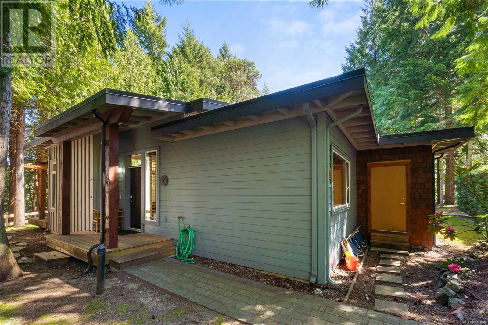 66 1059 Tanglewood Pl, Parksville real estate listing 997889
