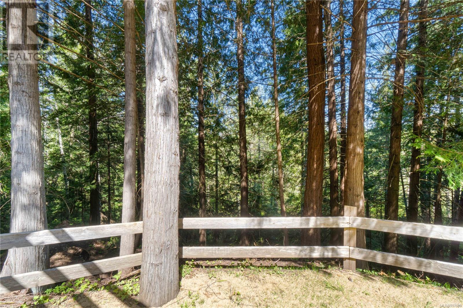 66 1059 Tanglewood Pl, Parksville real estate listing 997889