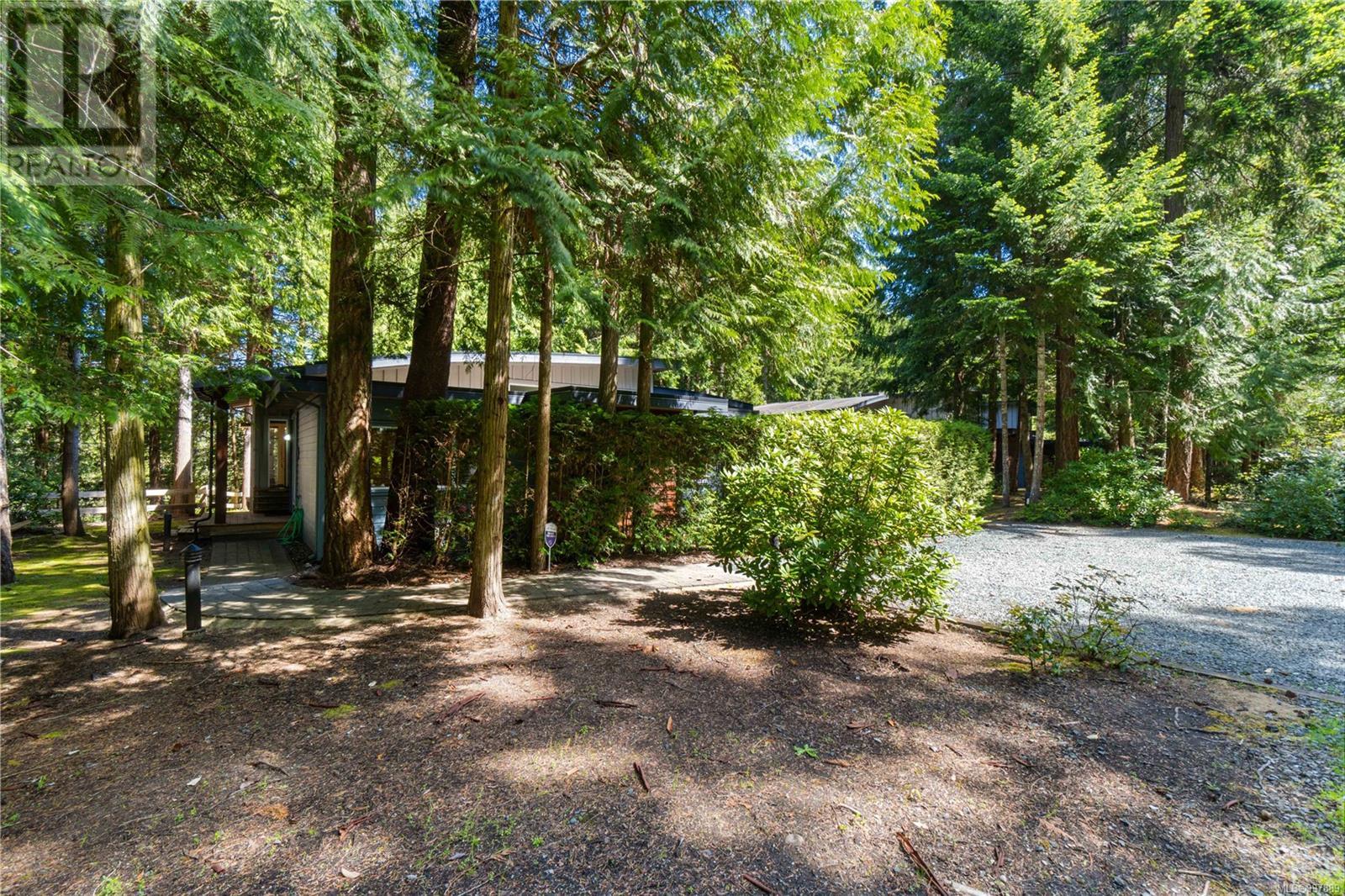 66 1059 Tanglewood Pl, Parksville real estate listing 997889
