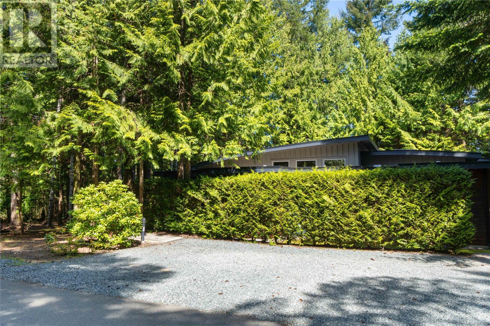 66 1059 Tanglewood Pl, Parksville real estate listing 997889