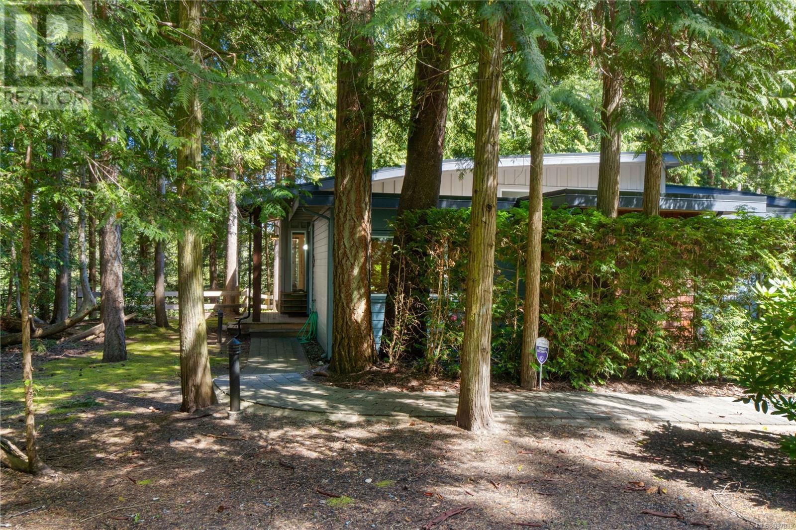 66 1059 Tanglewood Pl, Parksville real estate listing 997889