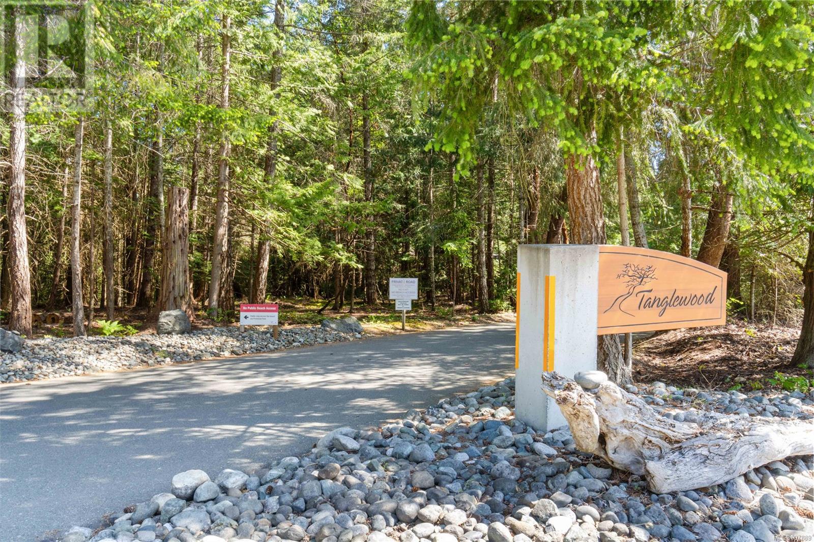 66 1059 Tanglewood Pl, Parksville real estate listing 997889