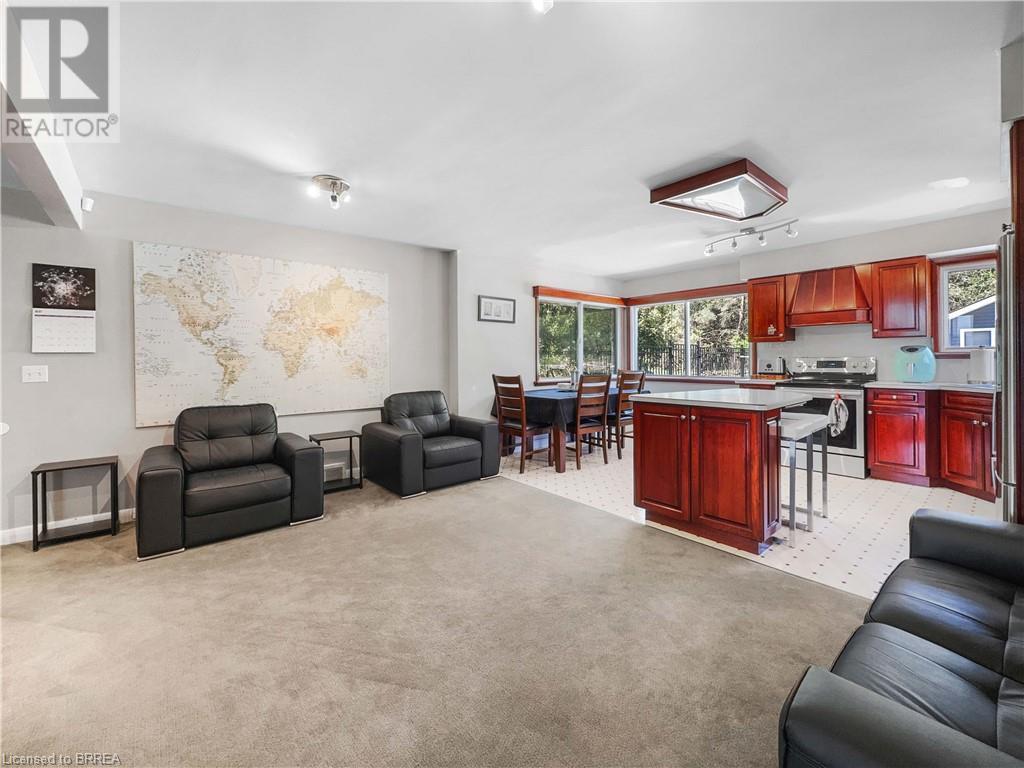Photo 28 of 43 Pleasant Ridge Road, Brantford ON
