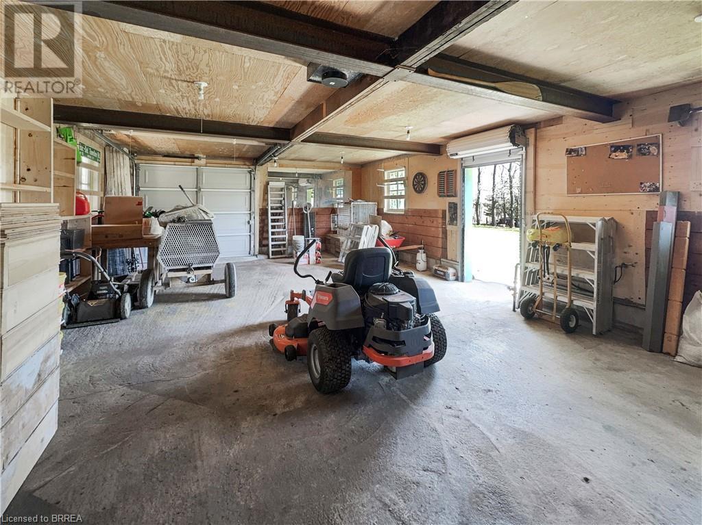 Photo 12 of 43 Pleasant Ridge Road, Brantford ON