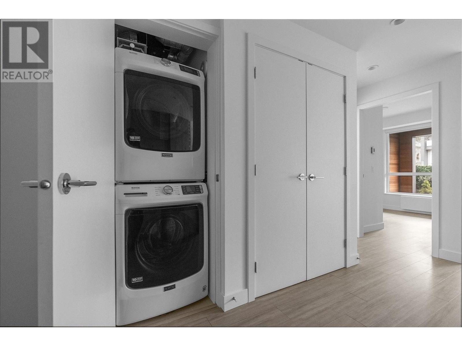 Photo 11 of 102 747 E 3 Street, North Vancouver BC
