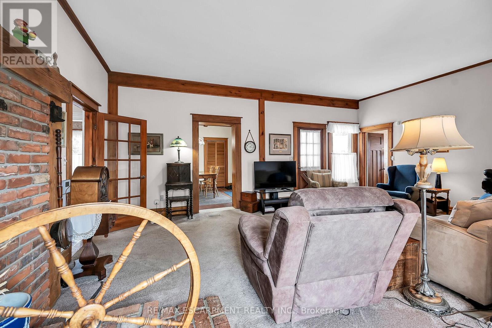 Photo 14 of 141 Mount Albion Road, Hamilton ON