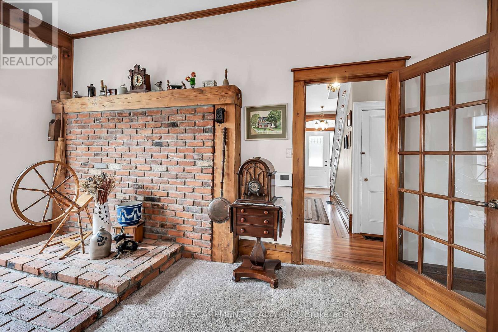 Photo 5 of 141 Mount Albion Road, Hamilton ON