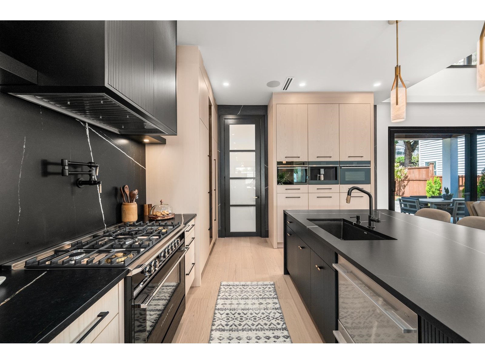 1265 KENT STREET, White Rock real estate listing R2953488