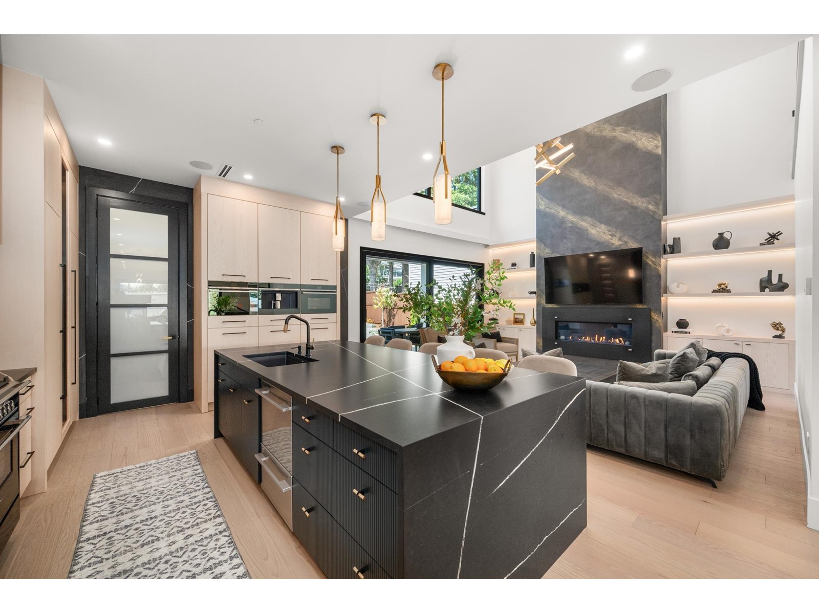 1265 KENT STREET, White Rock real estate listing R2953488