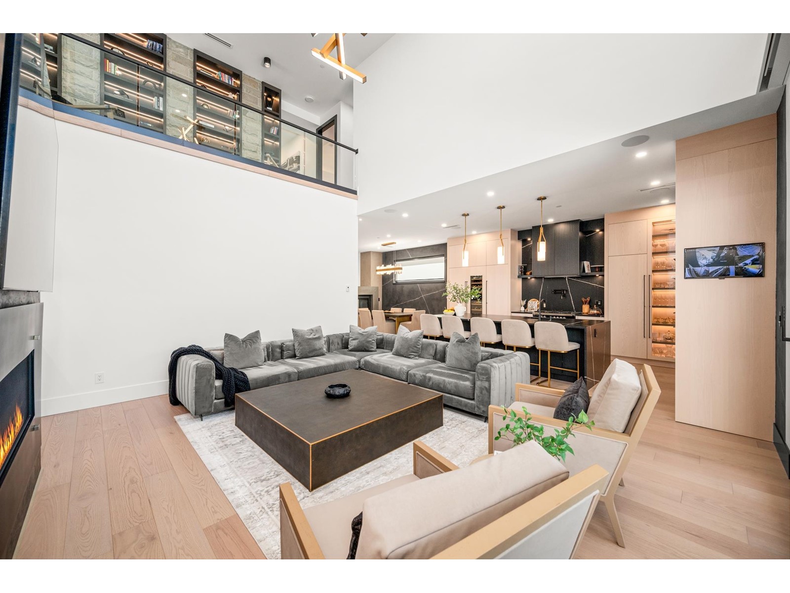 1265 KENT STREET, White Rock real estate listing R2953488