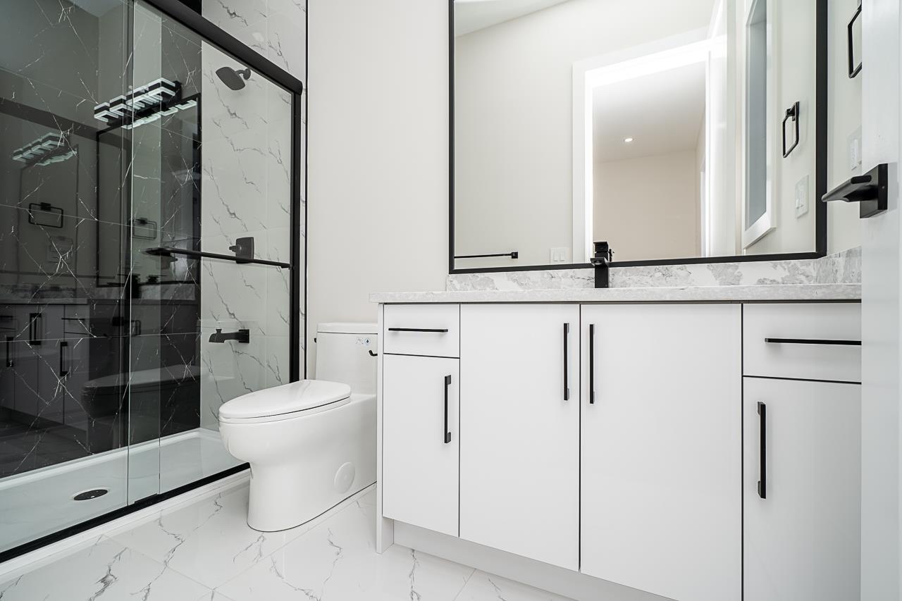 Photo 20 of 20347 27 Avenue, Langley BC