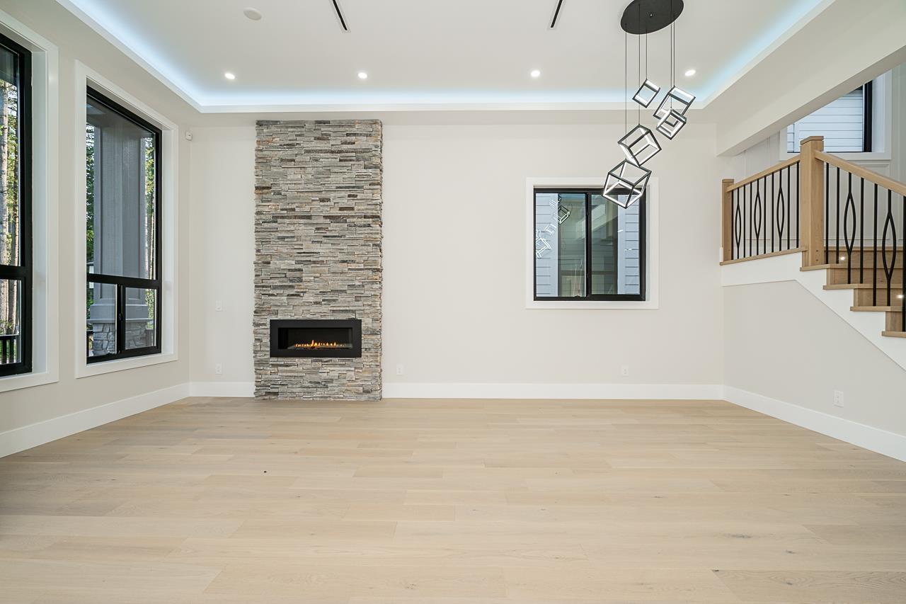 Photo 6 of 20347 27 Avenue, Langley BC