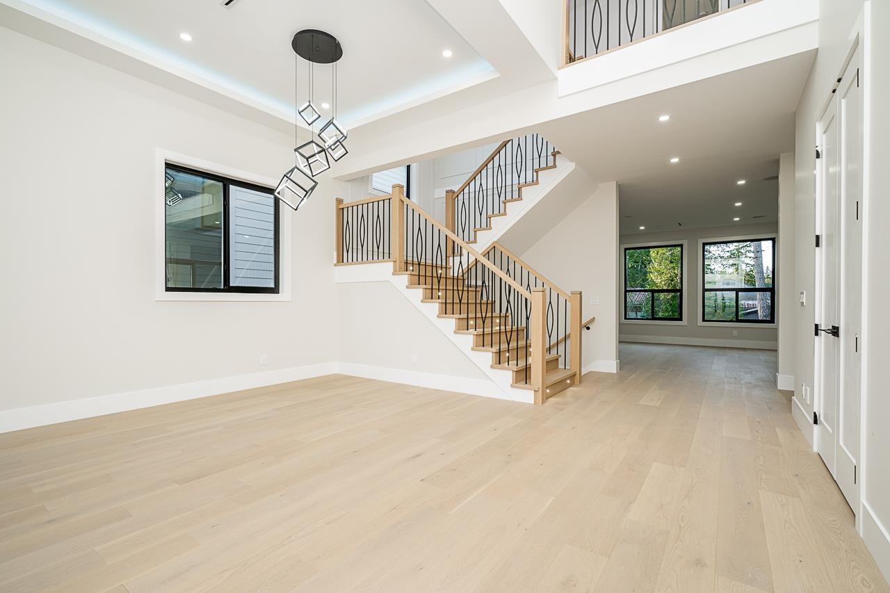 Photo 8 of 20347 27 Avenue, Langley BC