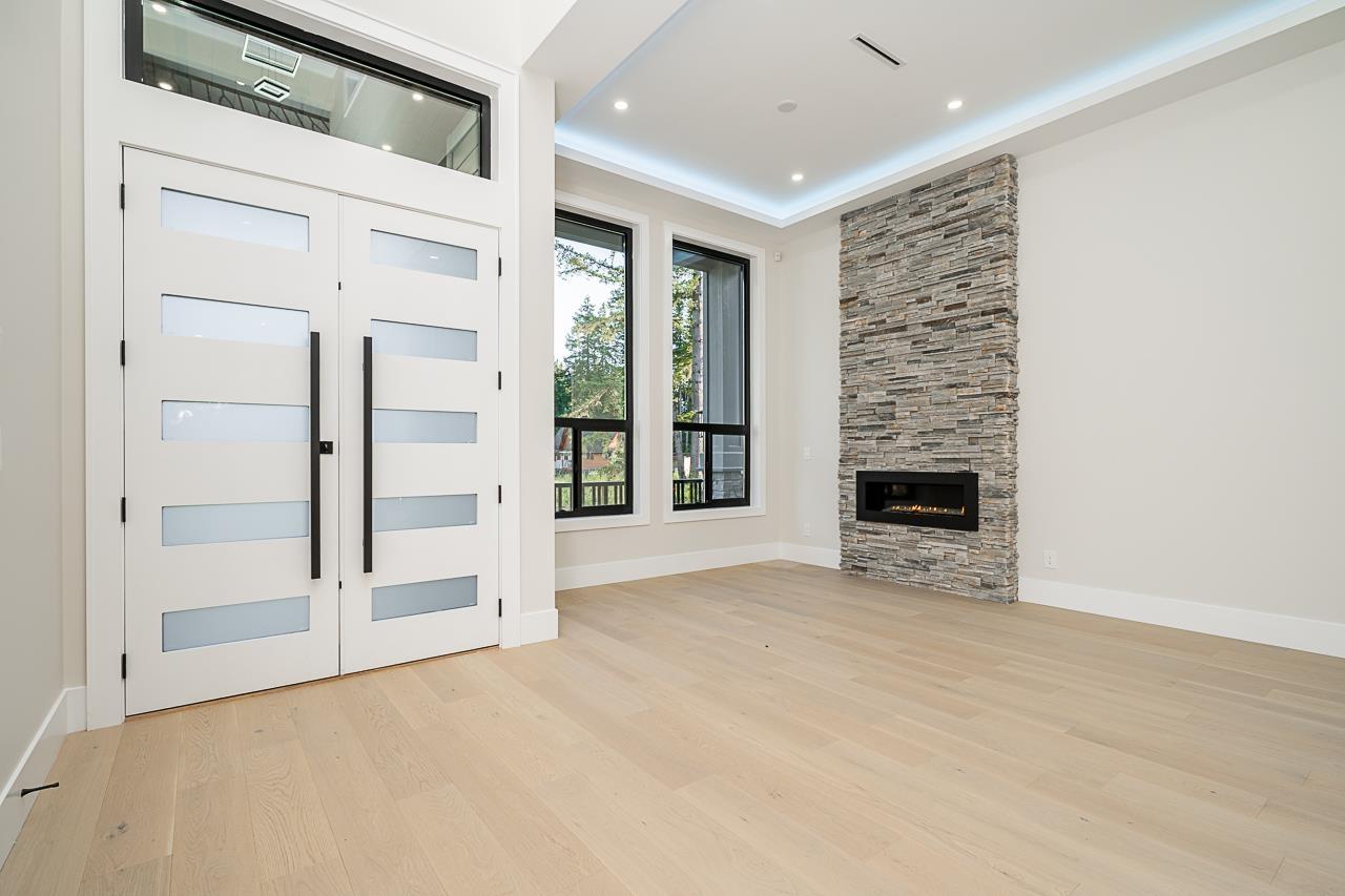Photo 5 of 20347 27 Avenue, Langley BC