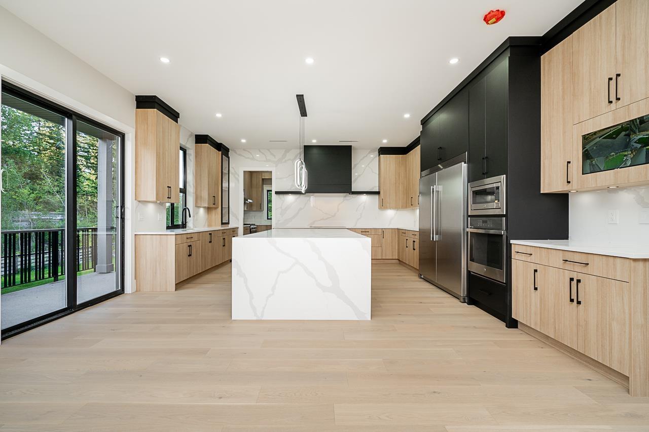 Photo 12 of 20347 27 Avenue, Langley BC