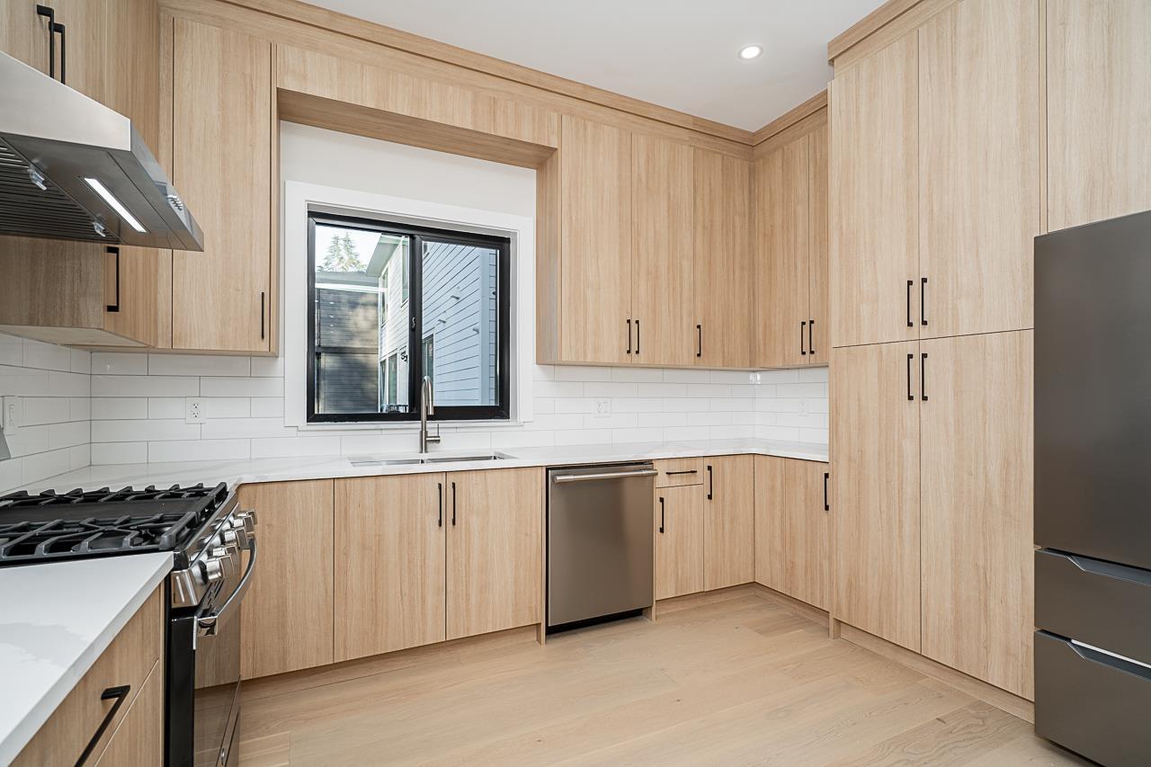Photo 18 of 20347 27 Avenue, Langley BC