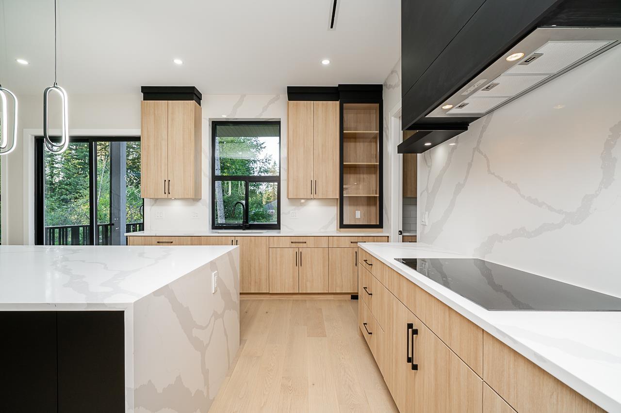 Photo 14 of 20347 27 Avenue, Langley BC