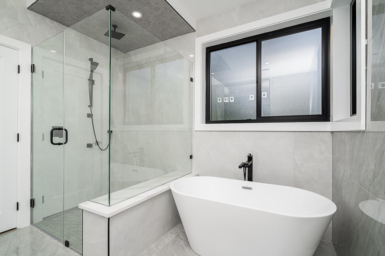 Photo 30 of 20347 27 Avenue, Langley BC