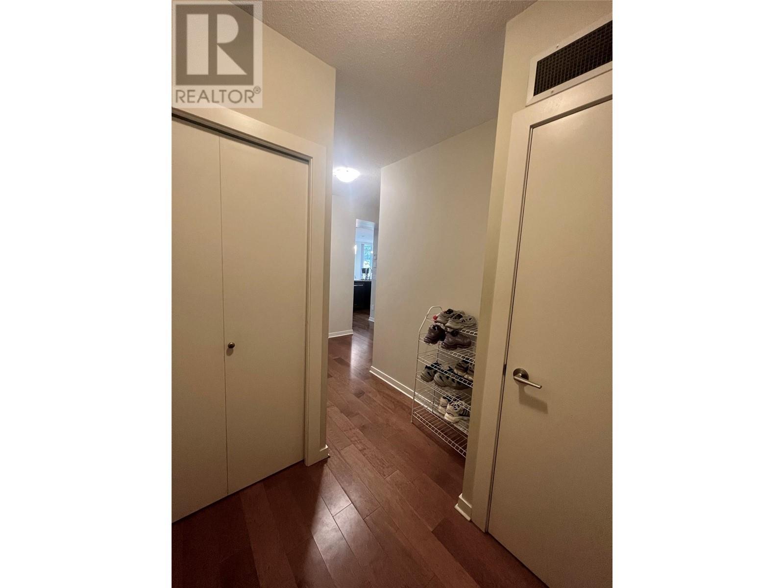 1803 1075 Sunset Drive, Kelowna