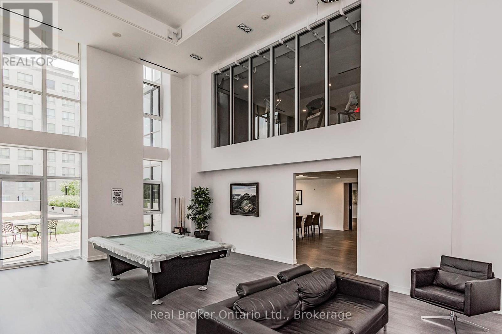 Photo 27 of 219 1940 Ironstone Drive, Burlington ON