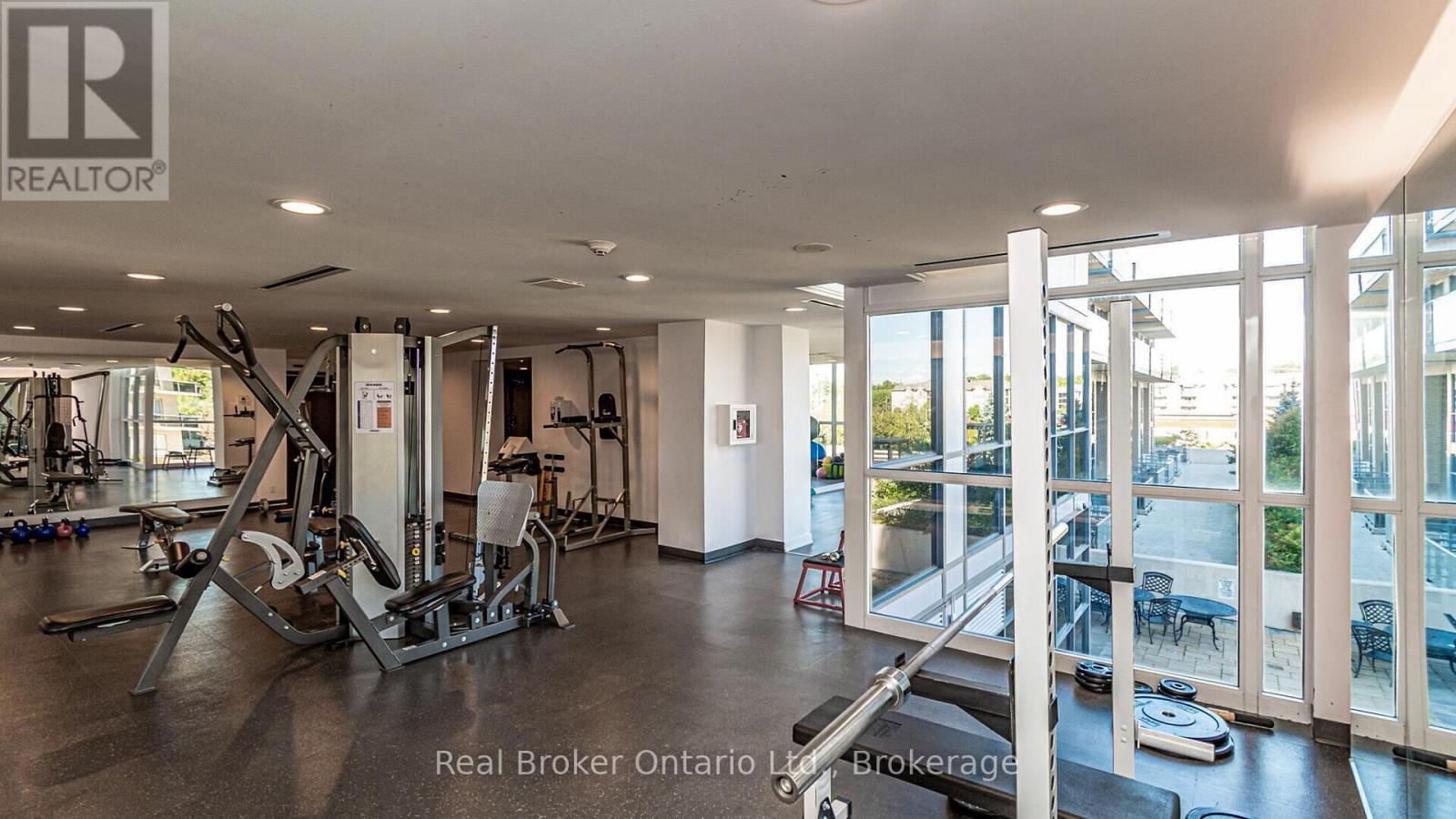 Photo 29 of 219 1940 Ironstone Drive, Burlington ON