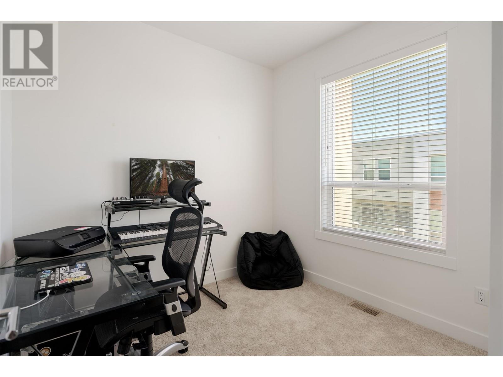 7 610 Academy Way, Kelowna