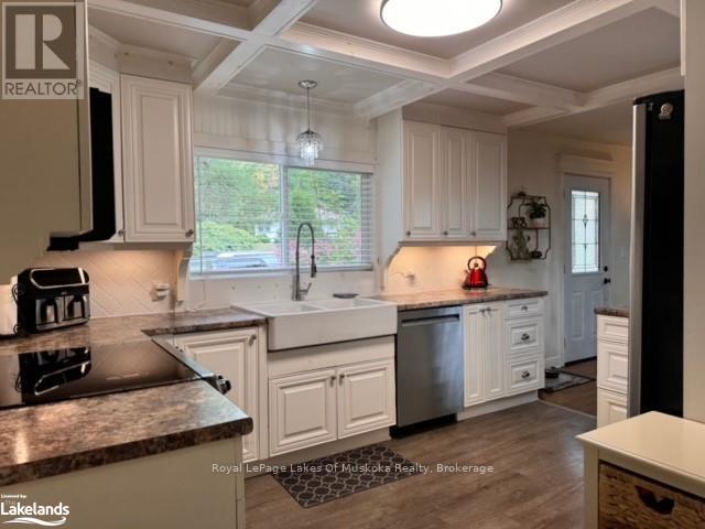 Photo 36 of 390 Manitoba Street, Bracebridge ON