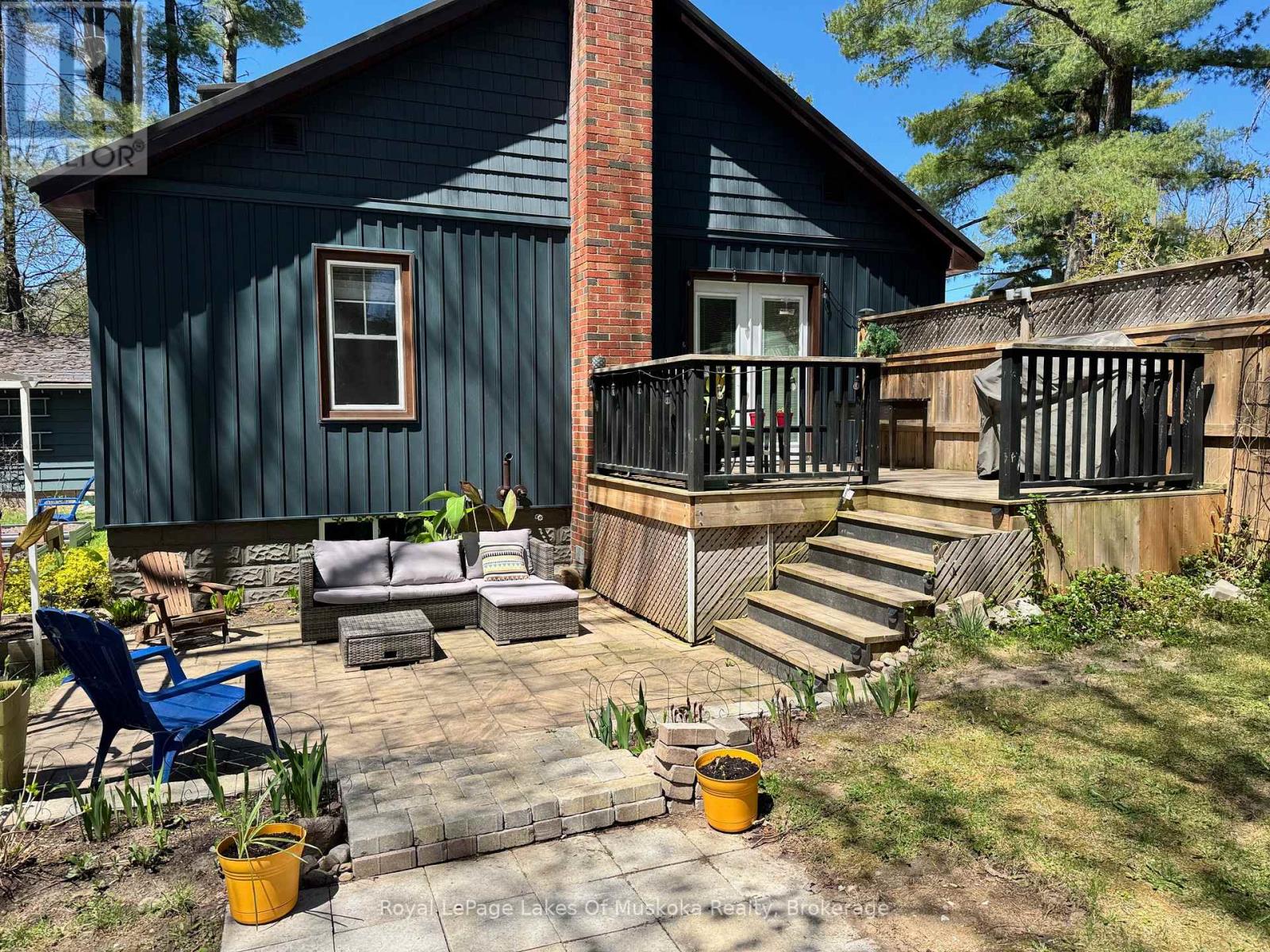 Photo 1 of 390 Manitoba Street, Bracebridge ON