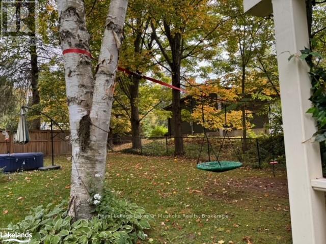 Photo 2 of 390 Manitoba Street, Bracebridge ON