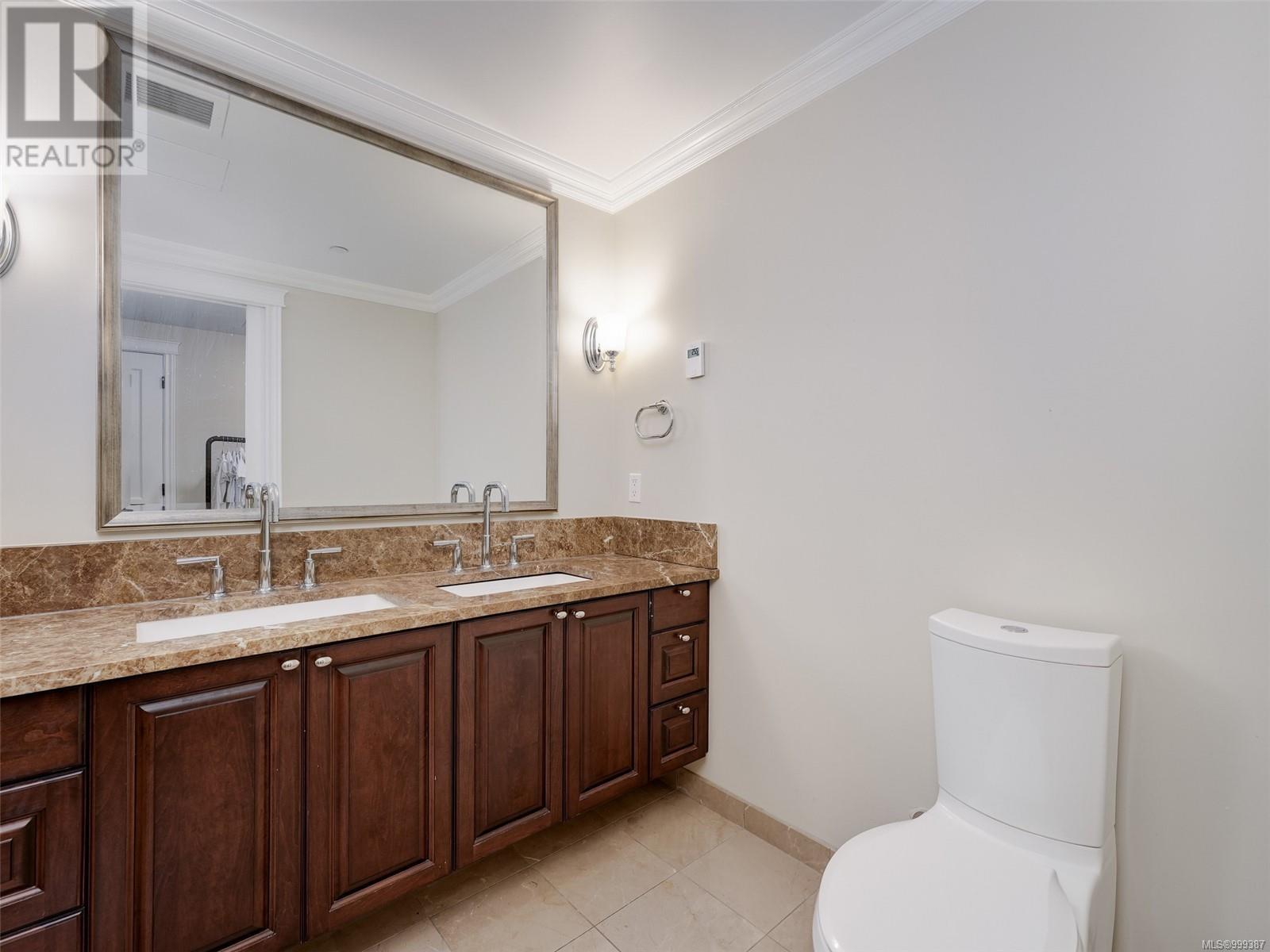 505 1175 Beach Drive, Oak Bay