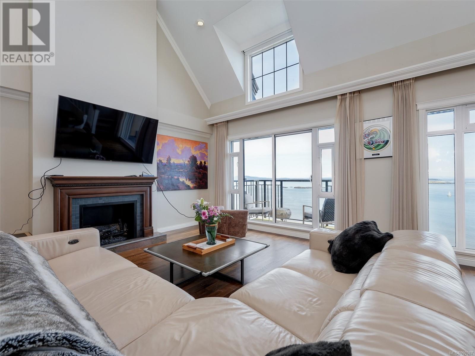 505 1175 Beach Drive, Oak Bay