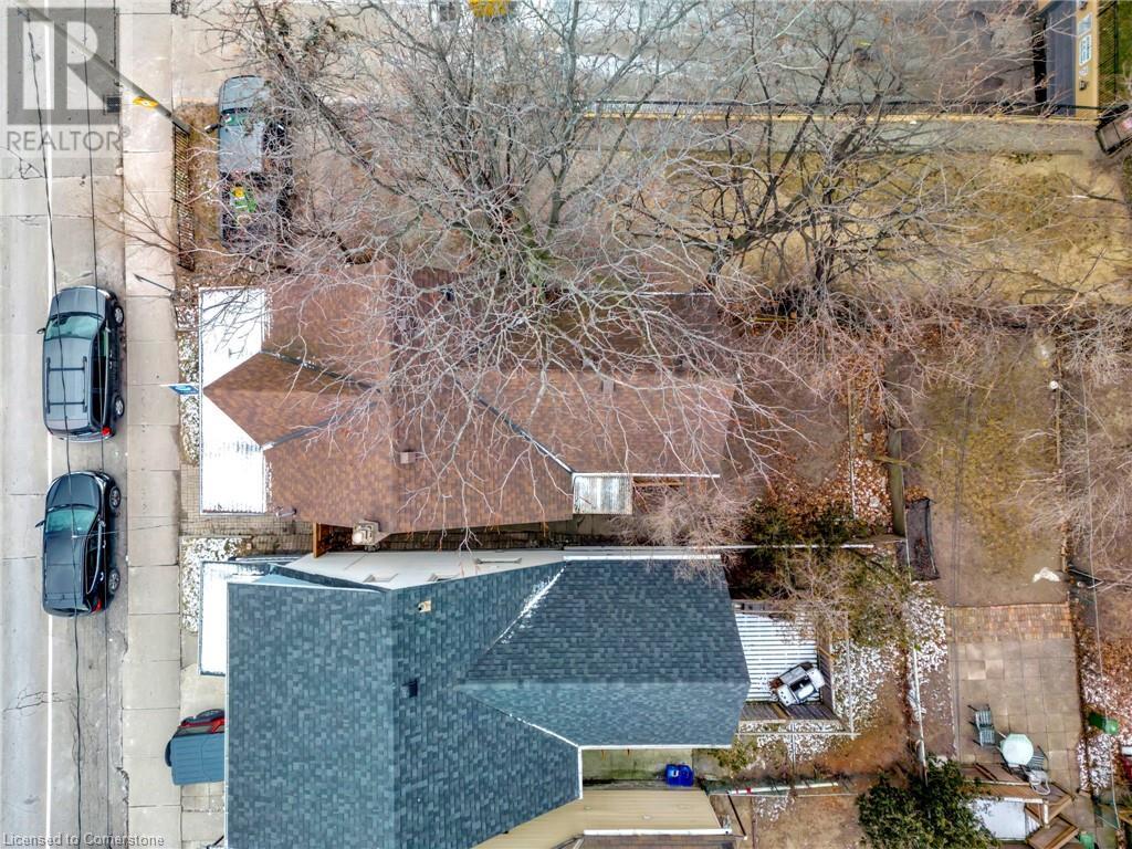 Photo 34 of 142 Sanford Avenue N, Hamilton ON