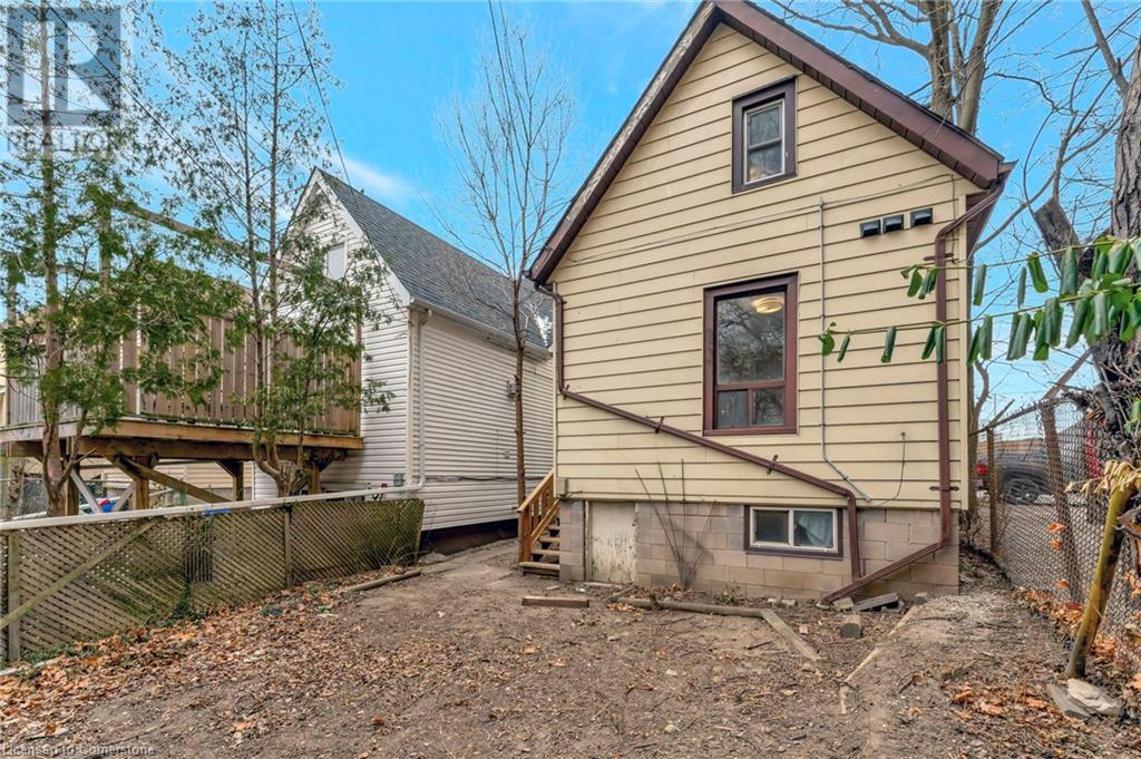 Photo 30 of 142 Sanford Avenue N, Hamilton ON