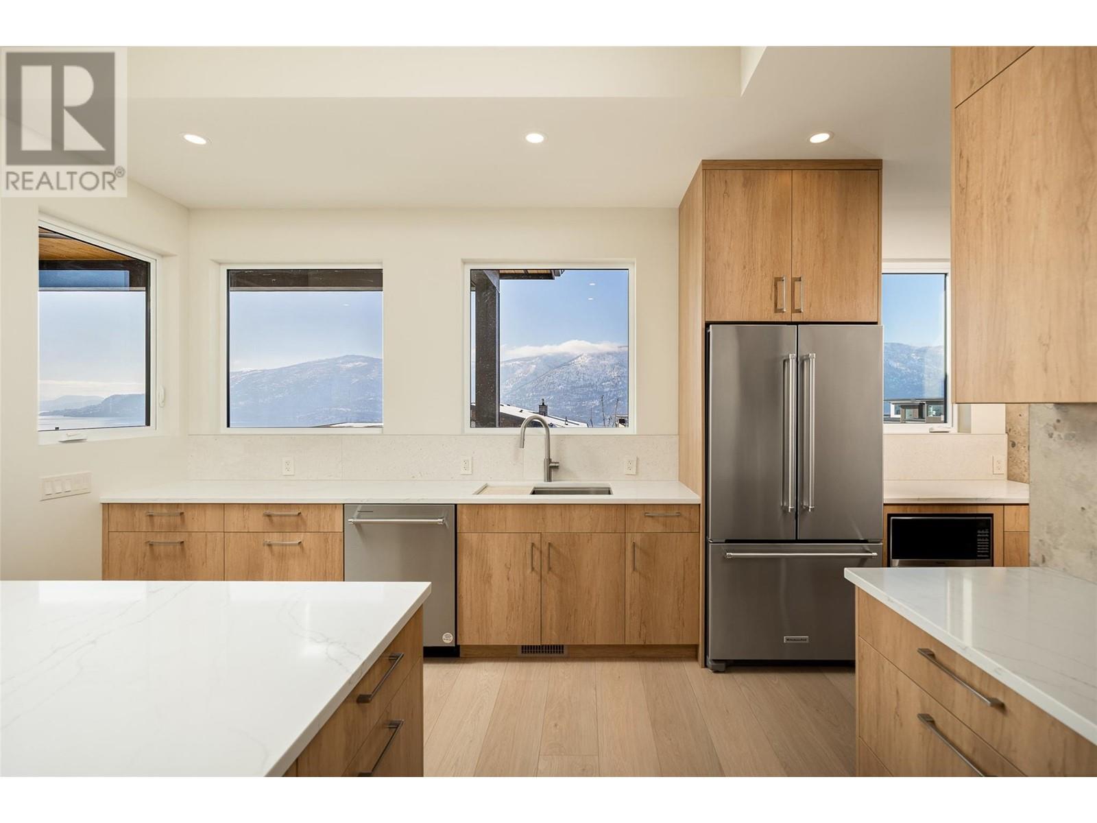  9489 Ledgestone Road, Lake Country