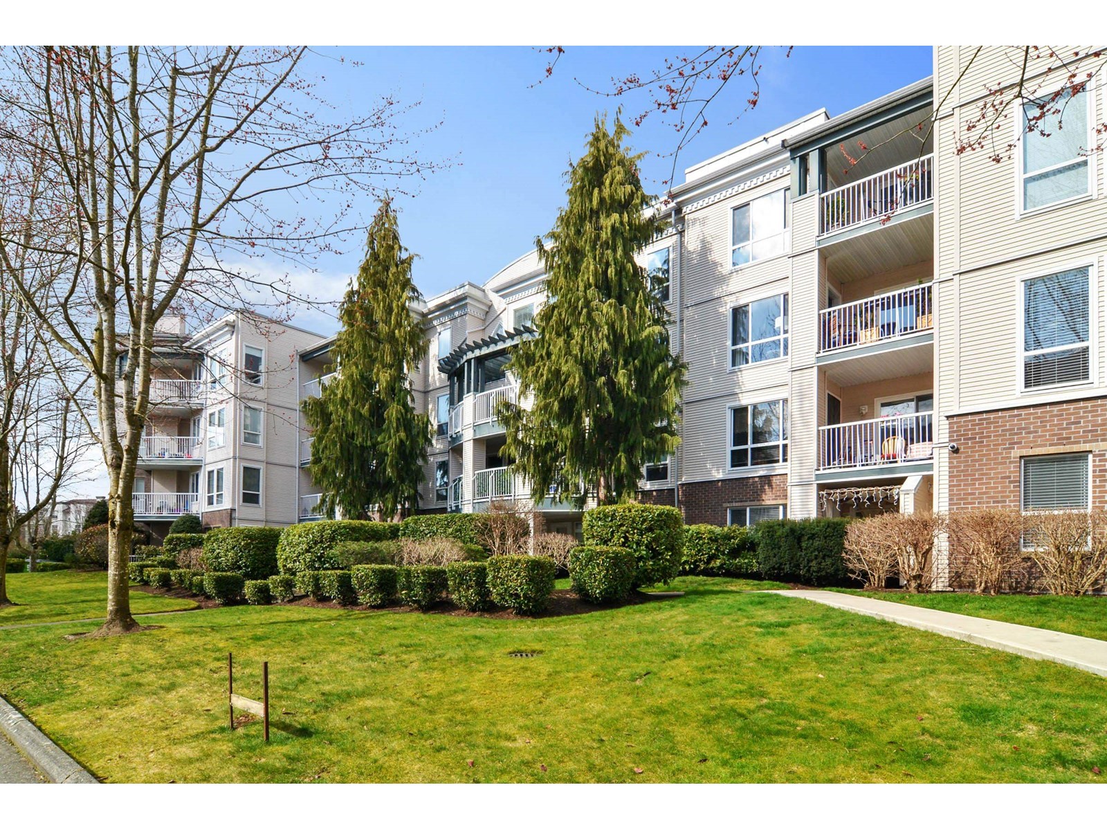 Photo 27 of 306 20200 54 A Avenue, Langley BC