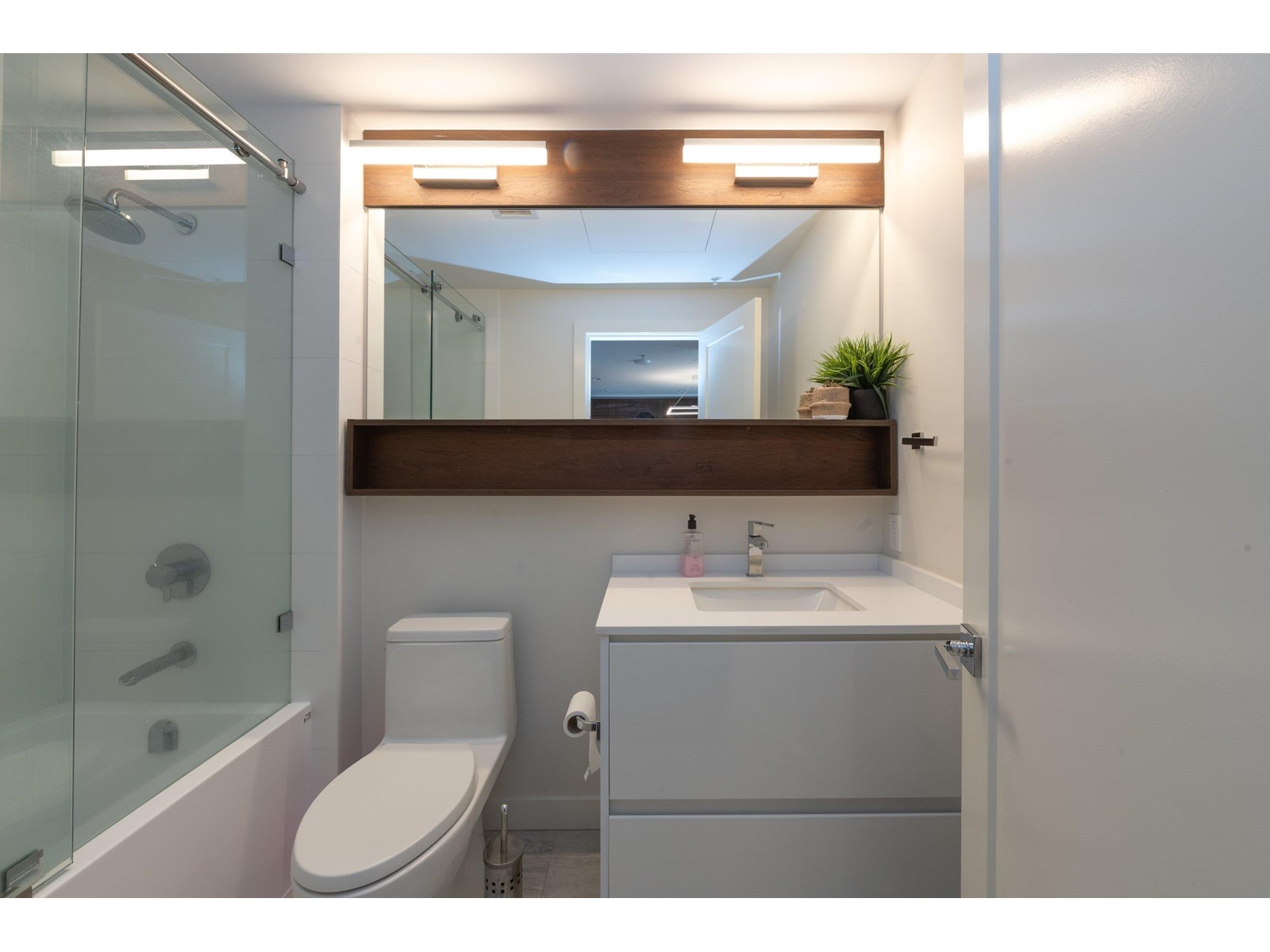 707 1526 FINLAY STREET, White Rock