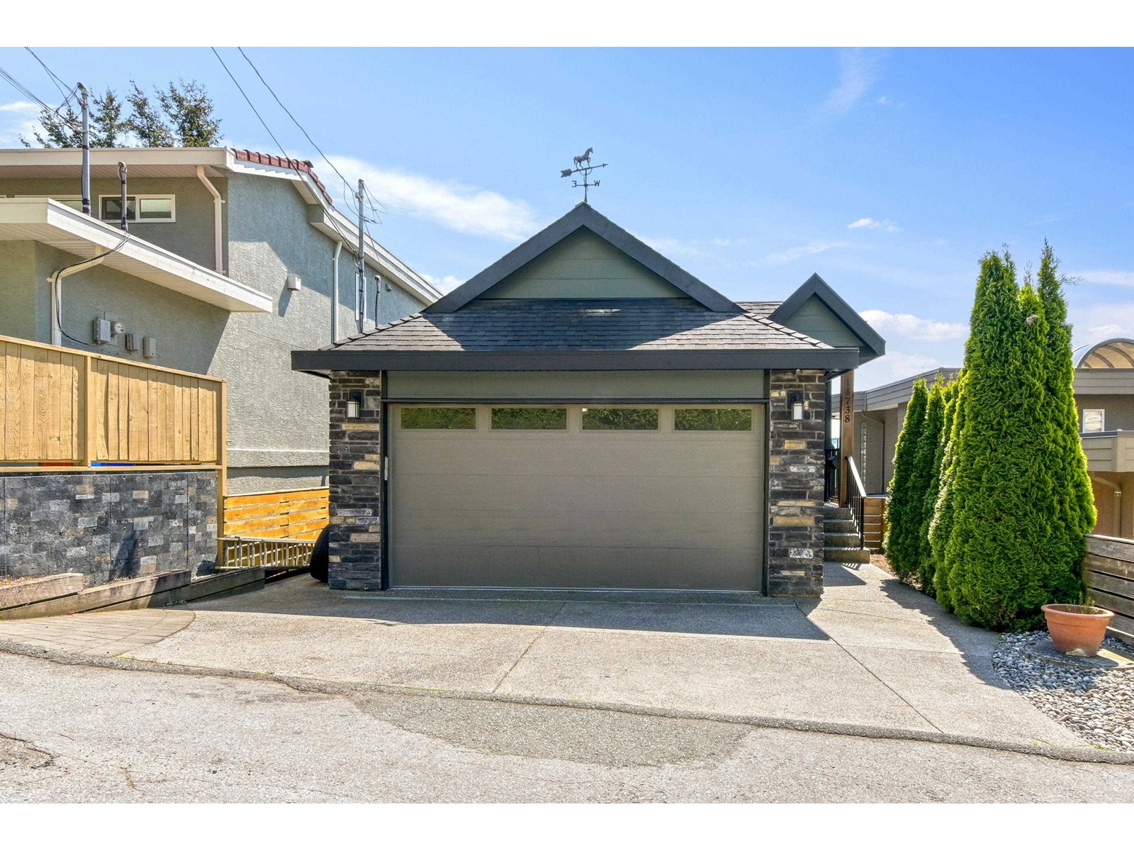 14738 MCDONALD AVENUE, White Rock