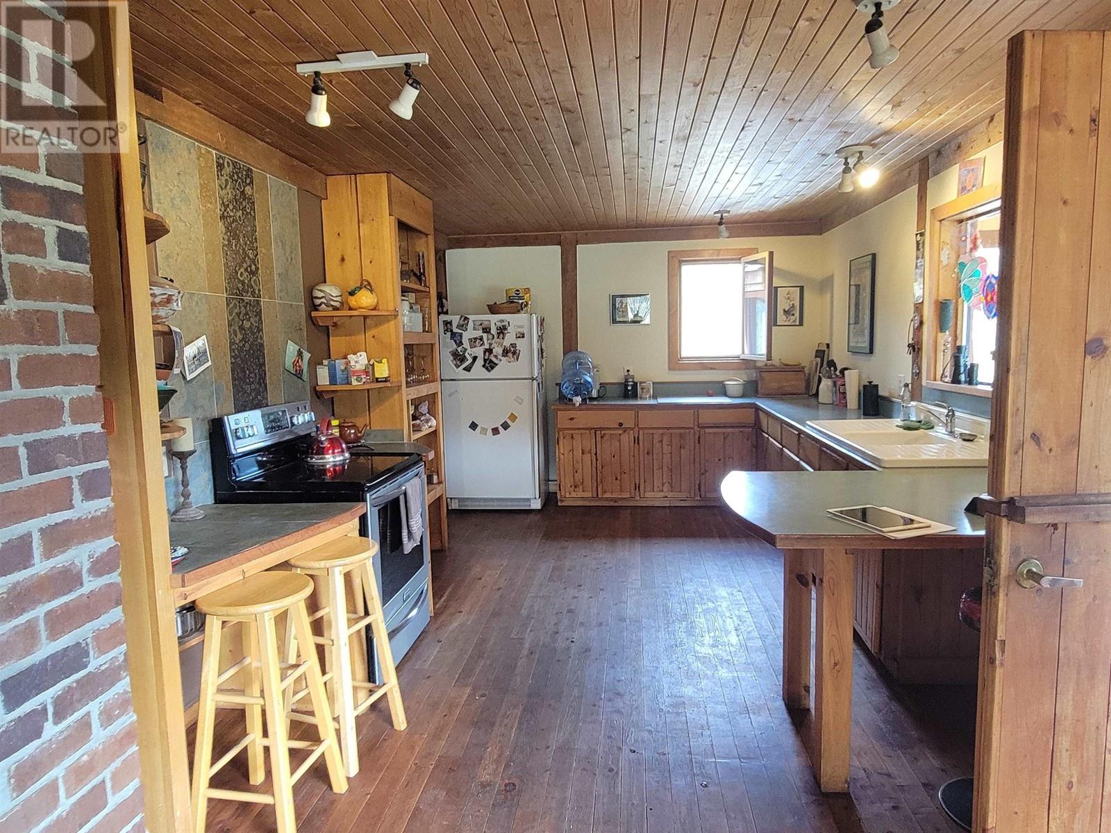 111 HARDING ROAD, Williams Lake