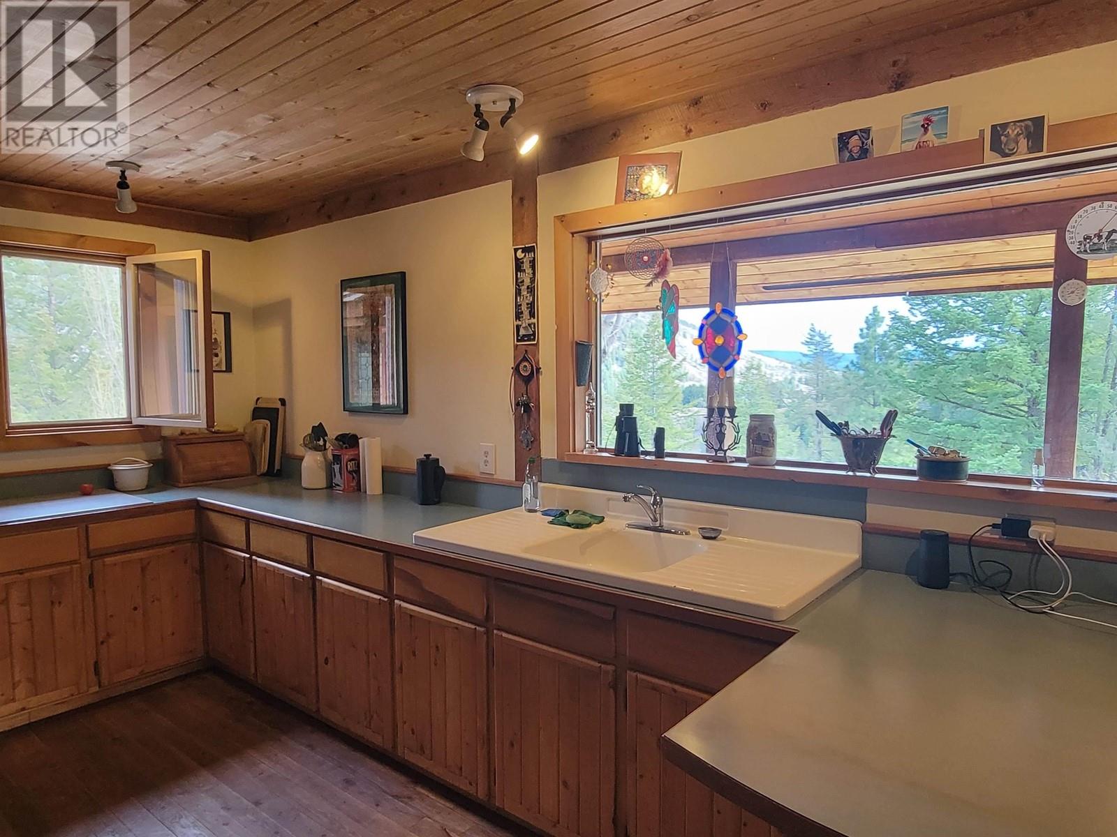 111 HARDING ROAD, Williams Lake