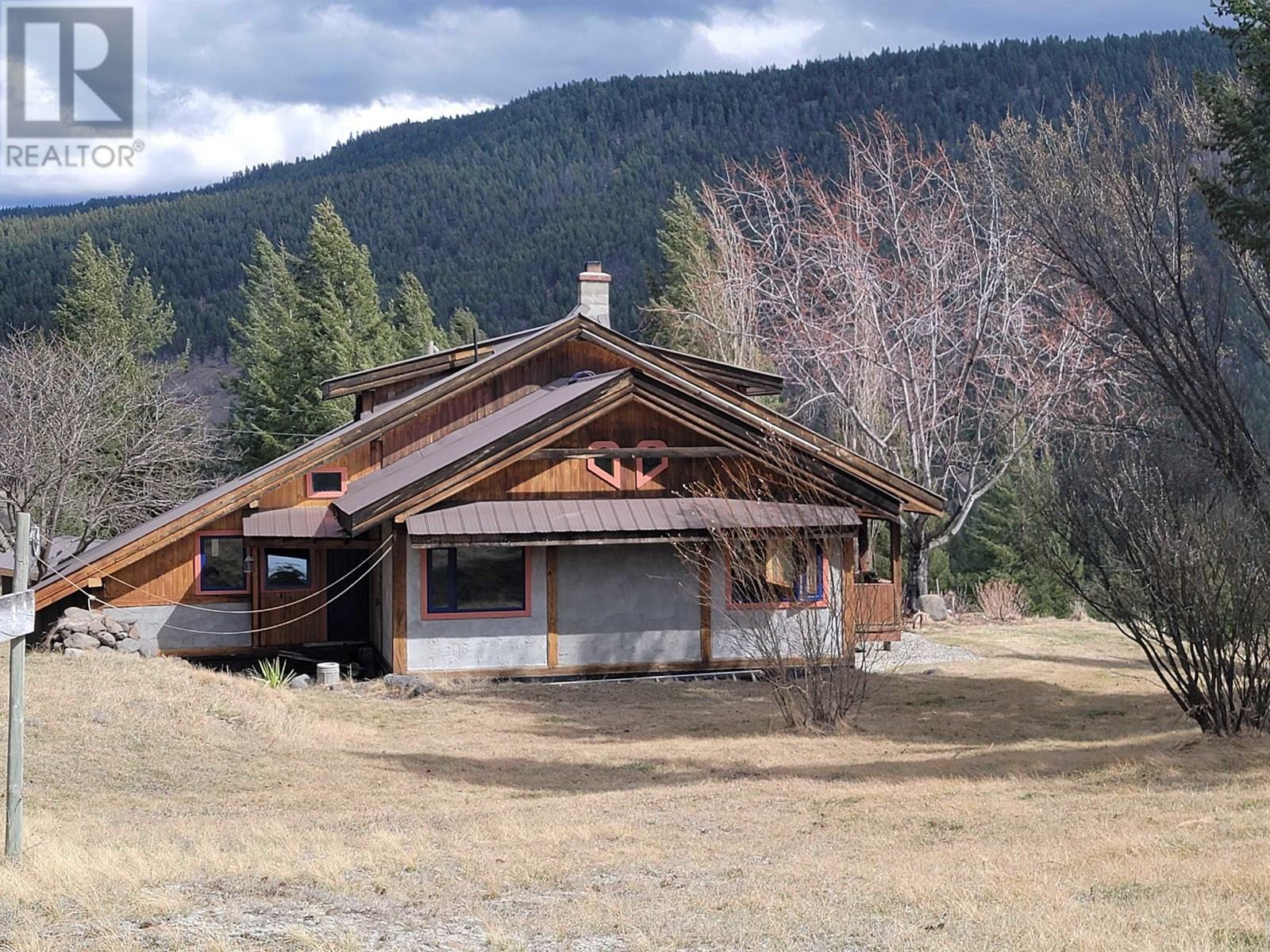111 HARDING ROAD, Williams Lake
