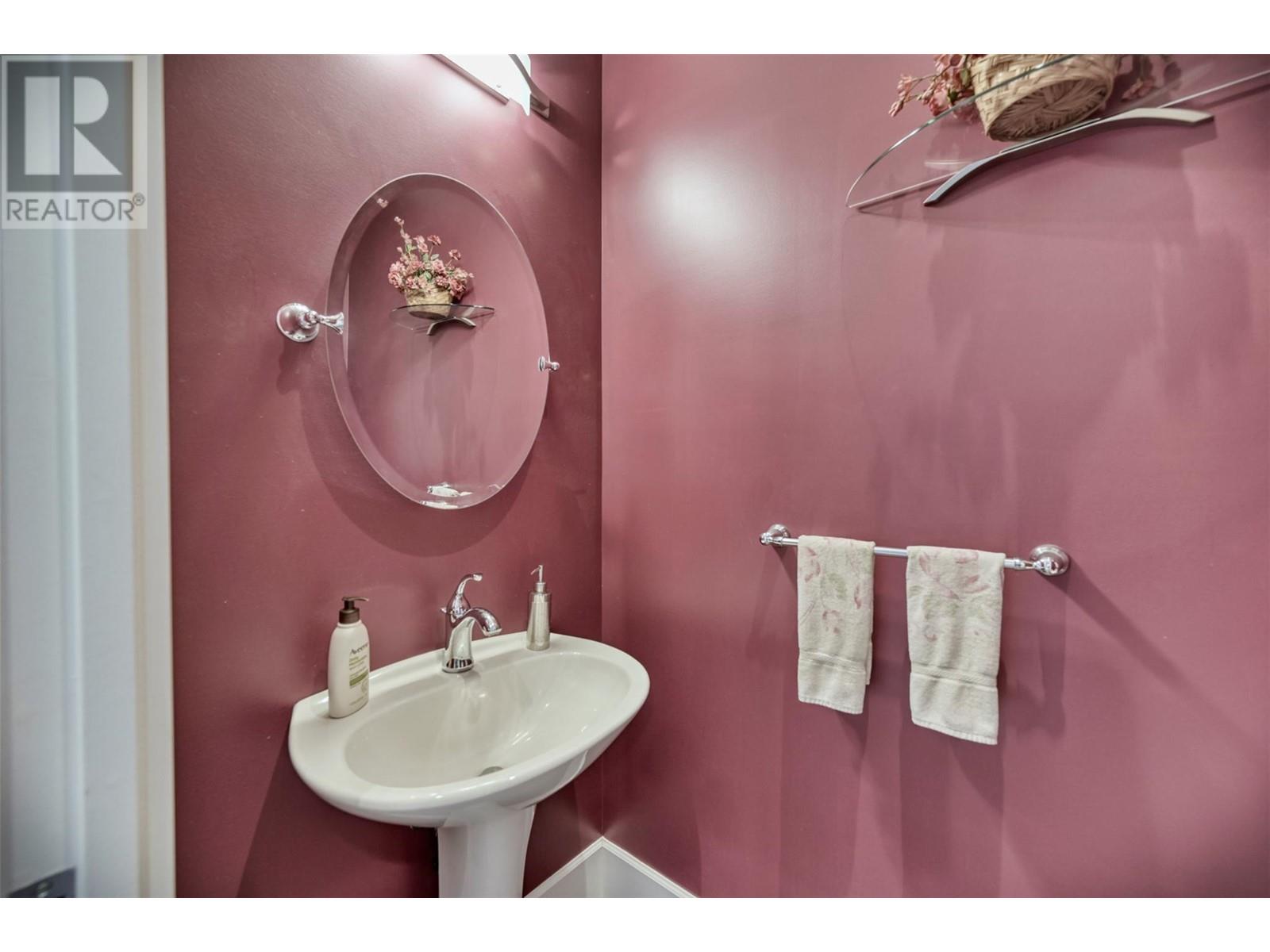 148 Sasquatch Trail, Osoyoos