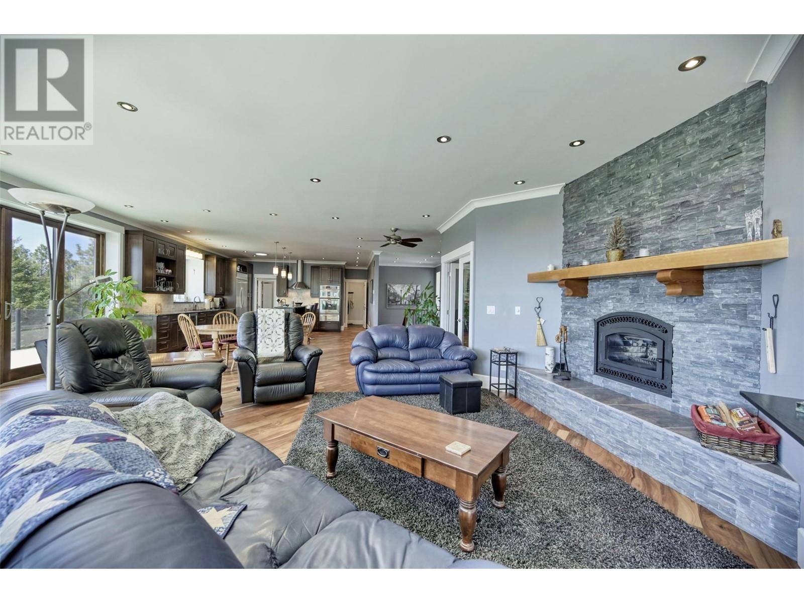148 Sasquatch Trail, Osoyoos